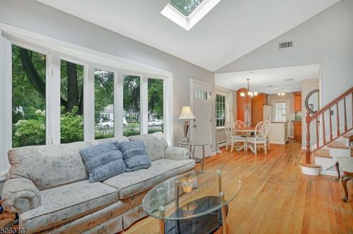 36 Lake Dr, Dover, NJ 07869-3459