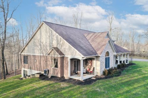 100 Heritage Hill Dr, Brown County, OH 45121-8750