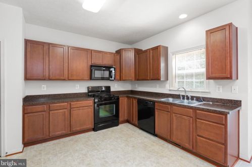 35388 Pheasant Rdg Rd, Locust Grove VA 22508-3109 exterior