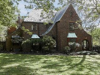 558 Dorseyville Rd, Pittsburgh, PA 15238-1665