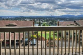 3360 Narrows View Ln, Bremerton, WA 98310-6606
