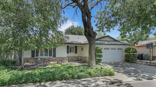 2321 Southridge Dr, Modesto CA  95350-0119 exterior
