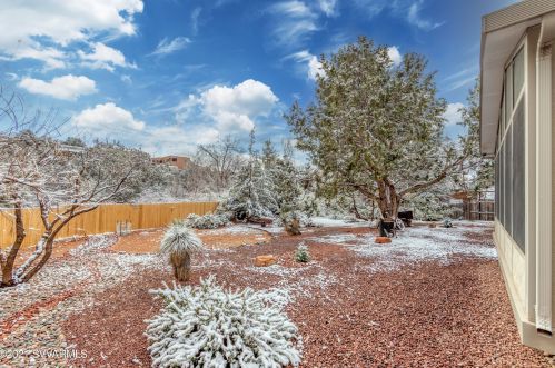 120 Grasshopper Ln, Sedona AZ  86336-4521 exterior