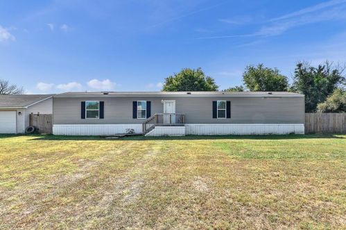 30 Galley Dr, Denison, TX 75021-6042