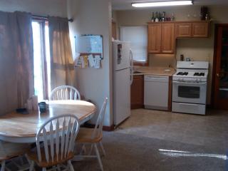 619 Dundee Ave, Waterloo IA  50701-5821 exterior