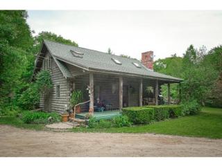 126 Hudson Rd, Temple, NH 03084-4614
