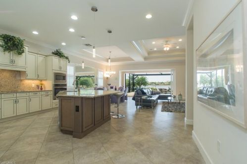 5069 Tortola Ct, Naples FL  34113-8164 exterior
