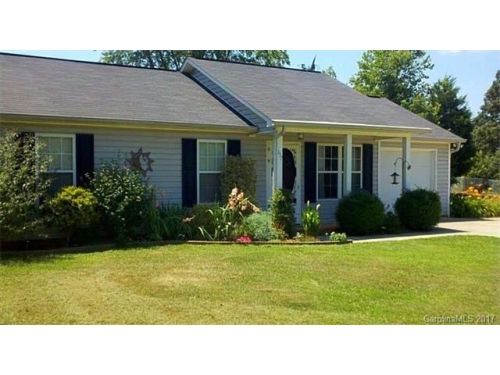 137 Potts Grant Ln, Statesville, NC 28625-1826
