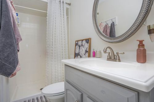 8578 Winthrop Cir, Florence KY  41042-9550 exterior