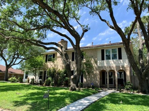 1522 20th Ave, Texas City, TX 77590-5225