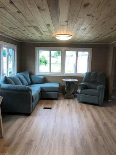 5157 Sandpiper Dr, Saint James City FL  33956-2837 exterior