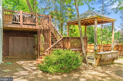 9101 Sainsbury Ct, Bristow VA  20136-1770 exterior