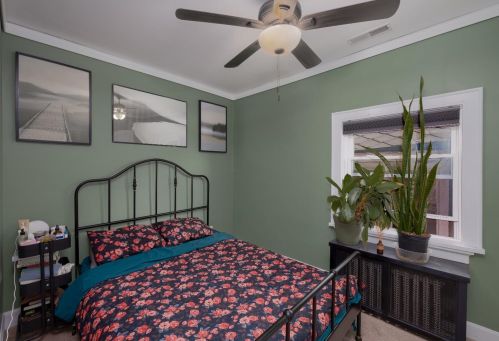 748 Beechwood Ave, Cincinnati OH  45232-1716 exterior