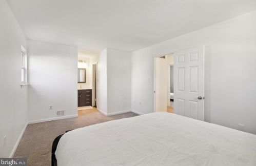 5262 Sudberry Ln, Woodbridge VA  22193-3463 exterior