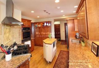 6500 Lake Dr, Milwaukee WI  53217-4243 exterior