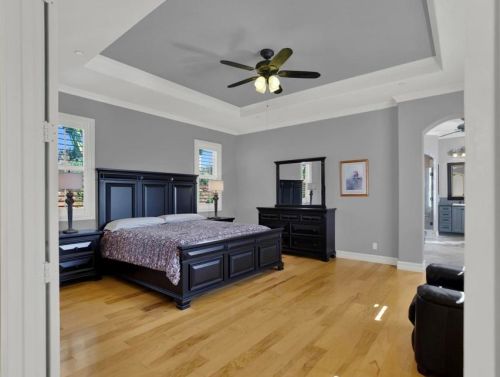 30419 Canyon Estates Rd, Vista CA  92084-1043 exterior