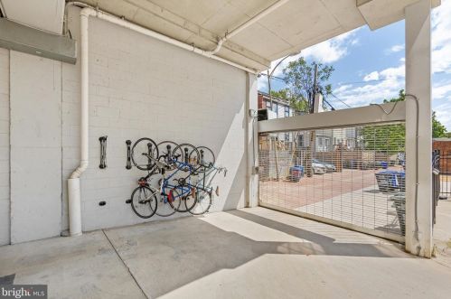 3205 Georgia Ave, Washington DC  20010-2510 exterior