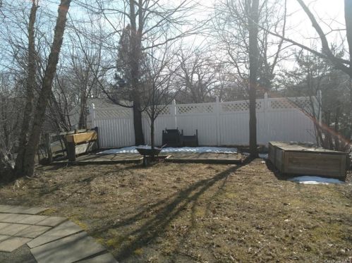 2 Wyandotte Ave, Highland Falls NY  10928-1307 exterior