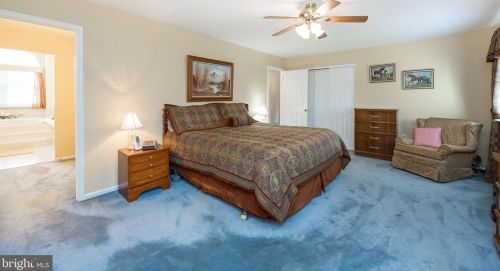 1246 Jarvis Ln, Lansdale PA 19446-6515 exterior