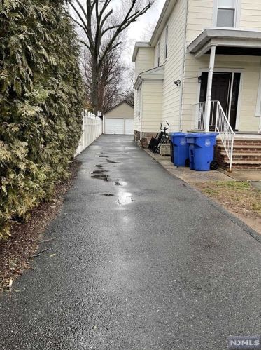 159 John St, Englewood, NJ 07631-2228