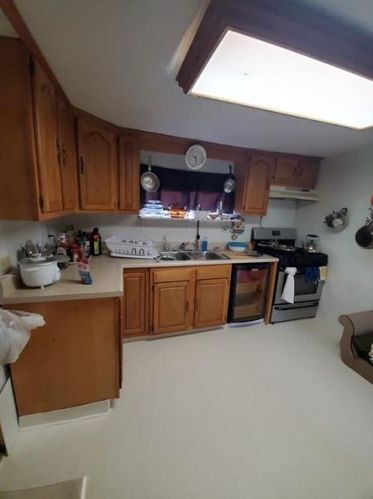 121 Narrows Rd, South Connellsville PA  15425-6145 exterior