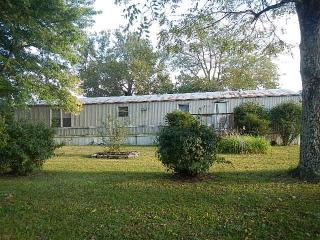 3044 Dickens Hill Rd, Bradyville, TN 37026-5307