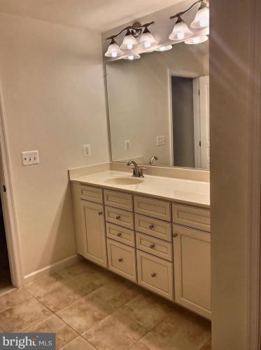 14730 Mason Creek Cir, Woodbridge VA  22191-3318 exterior