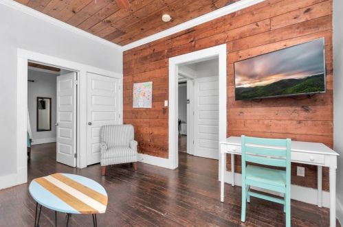 2223 33 St, Galveston TX 77550-7505 exterior