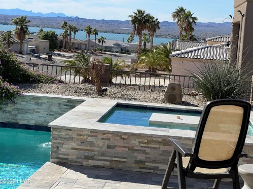 1221 Tamarack Dr, Lake Havasu City, AZ 86404-1847