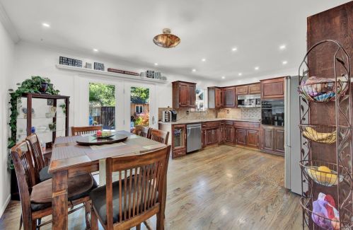 73 Westwood St, Vacaville CA  95688-3625 exterior