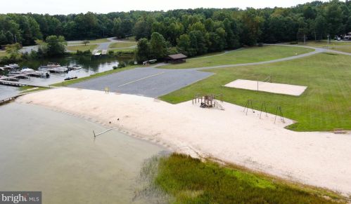 173 Windwood Coves Blvd, Mineral VA  23117-4852 exterior