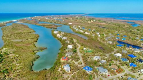 1813 Long Pt Ln, Sanibel FL 33957-2423 exterior