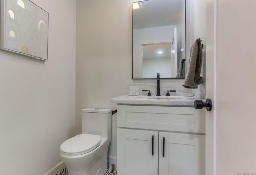 3862 Martha St, San Diego CA  92117-1817 exterior