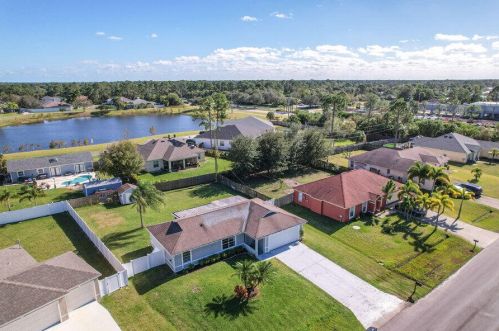 2729 Abelard St, Fort Pierce, FL 34953-2895
