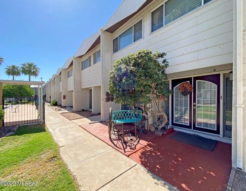 1725 Jones Blvd, Tucson AZ  85713-2384 exterior