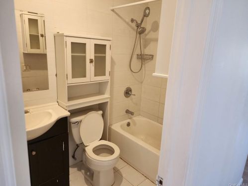 40 Silo Ln, Middletown NY  10940-2603 exterior