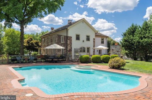 737 Hoover Rd, Blue Bell PA  19422-2015 exterior