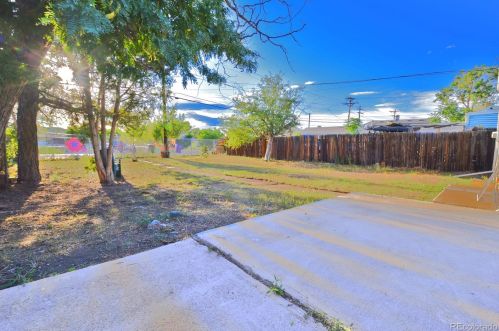 507 Stuart St, Denver CO 80204-4623 exterior