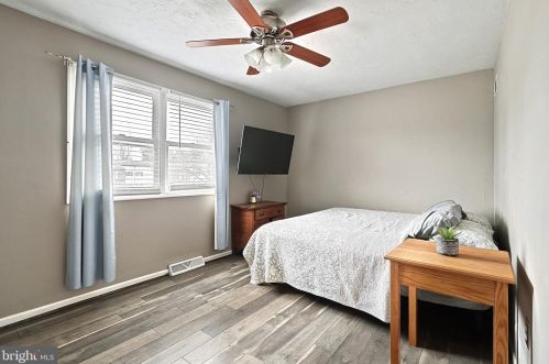 125 Edward St, Hanover PA  17331-2728 exterior