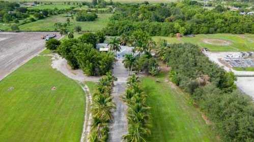 16219 Hollow Tree Ln, Town Of Loxahatchee Groves FL  33470-5020 exterior