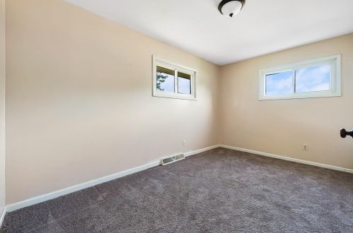 4911 Harman Dr, Franklin OH  45005-5011 exterior