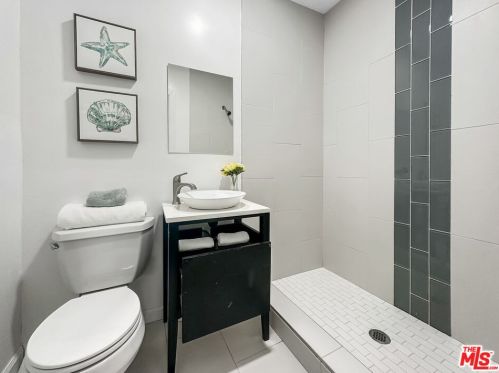 2944 Ronald St, Riverside CA  92506-4150 exterior