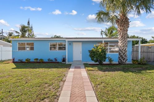 9393 Bloomfield Dr, West Palm Beach, FL 33410-5907