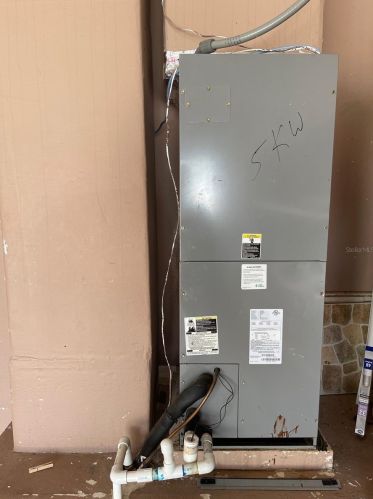 601 Windsor Estates Dr, Davenport FL  33837-9616 exterior