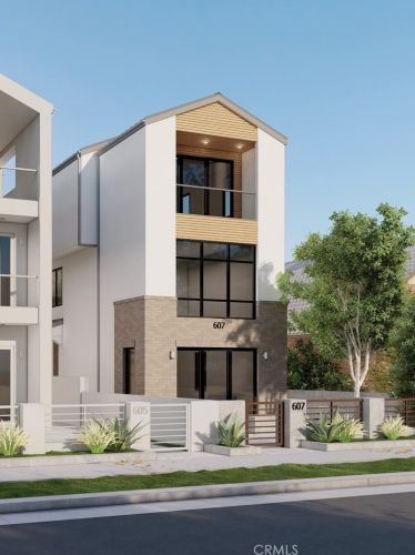 607 12th St, Huntington Beach, CA 92648-4036
