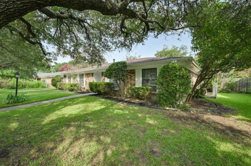 6128 Walraven Cir, Fort Worth, TX 76133-2744