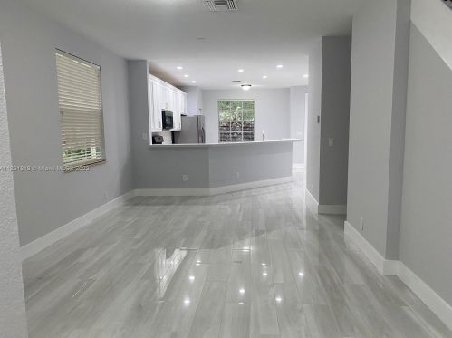 619 Castle Dr, West Palm Beach, FL 33410-1551