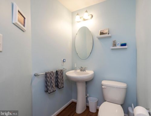 135 Sandpiper Ct, Gilbertsville PA  19525-8118 exterior