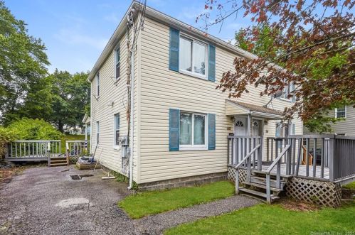 38 Pearl Harbor Cir, Bridgeport, CT 06610-2330