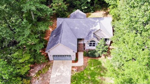 3276 Edinburgh Dr, Sanford, NC 27332-7438